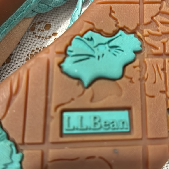 L.L. Bean Sandal Size 9 - Picture 8 of 9